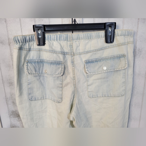 NWOT Free People Light Wash Blue Relaxed Pants Drawstring Cuffs and Waist Large - Picture 5 of 6